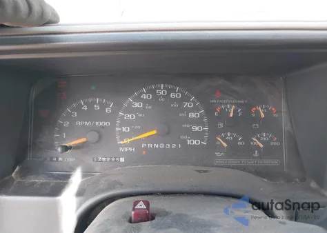 1997 Chevrolet Tahoe K1500 z USA, uszkodzony, nr VIN 1GNEK13R5VJ418112